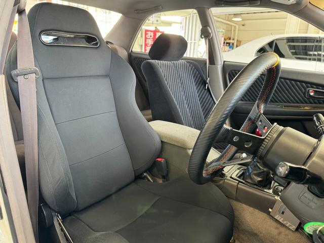Interior seats of JZX100 TOYOTA MARK 2.