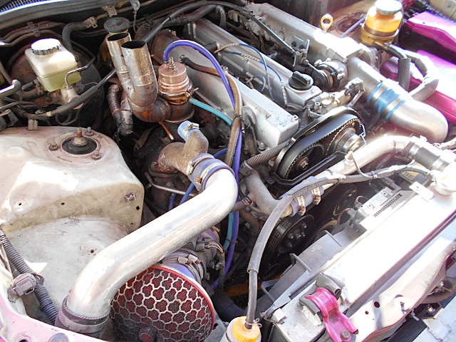 1JZ-GTE turbo engine.