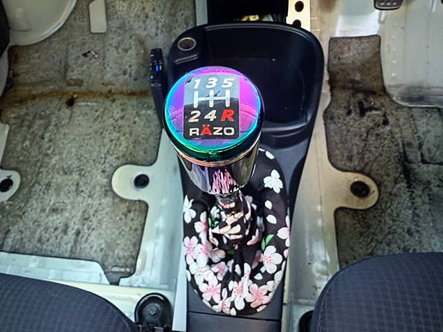 5-Speed Manual Shift Knob of L235S DAIHATSU ESSE.