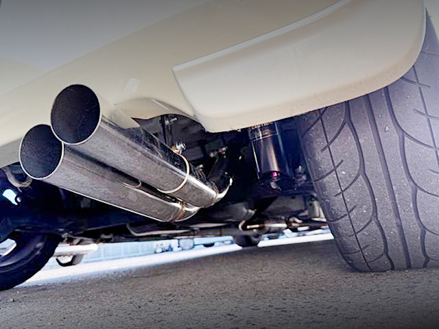 Aftermarket Exhaust muffler.