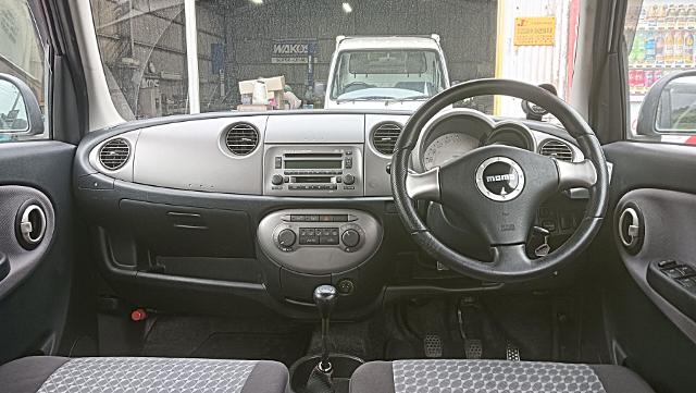 Dashboard of 2nd Gen DAIHATSU MIRA GINO.