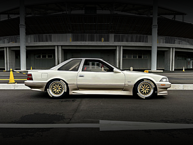 Side exterior of MZ20 TOYOTA SOARER.