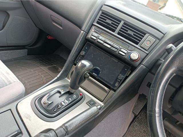 4-Speed AT of R34 SKYLINE 4-DOOR 25GT-X.