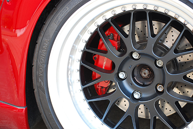 Front brake caliper.