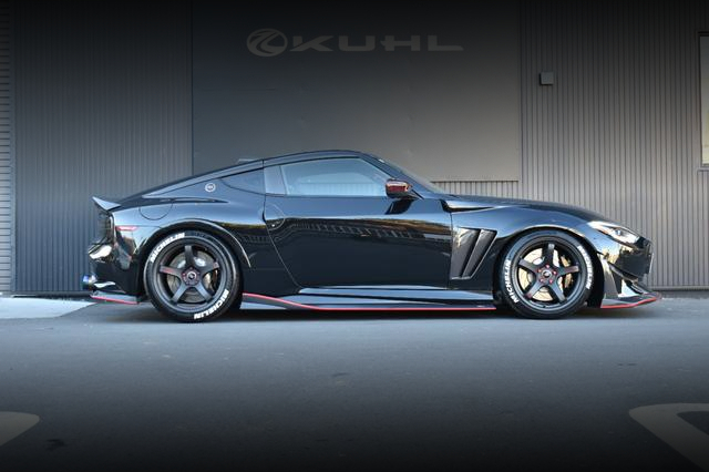 Side exterior of 600HP RZ34 FAIRLADY Z VERSION ST.