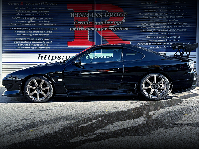 Side exterior of 180SX faced S15 SILVIA SPEC-S.