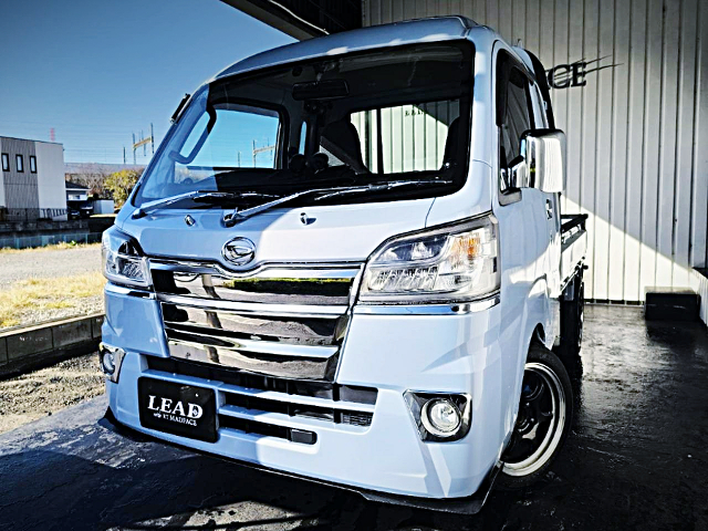 Front exterior of S500P HIJET TRUCK.