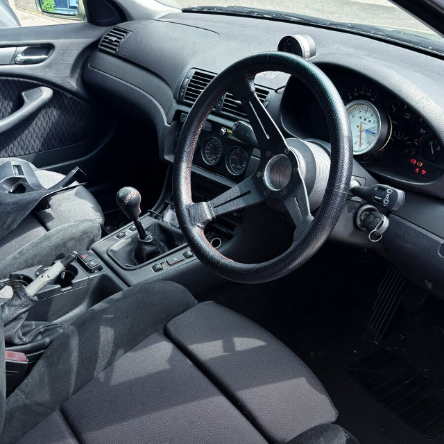 Interior of E46 BMW 318i.