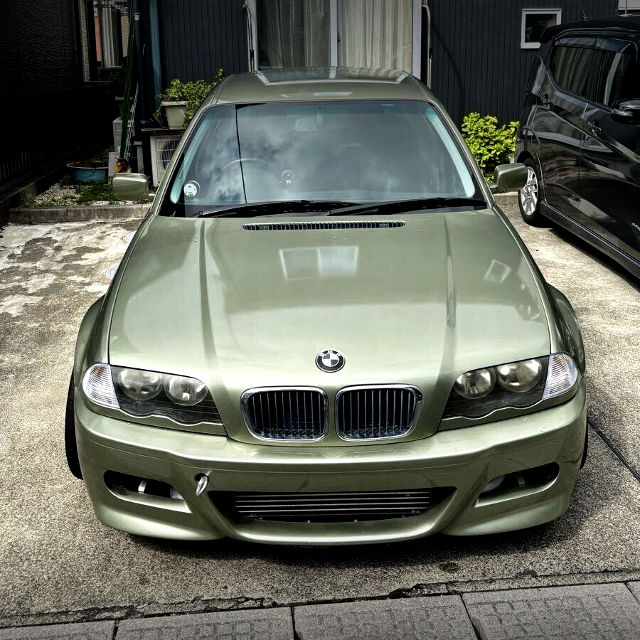Headlight of E46 BMW 318i.