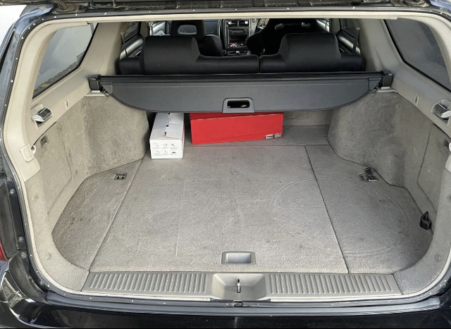 Luggage space of WGC34 STAGEA.