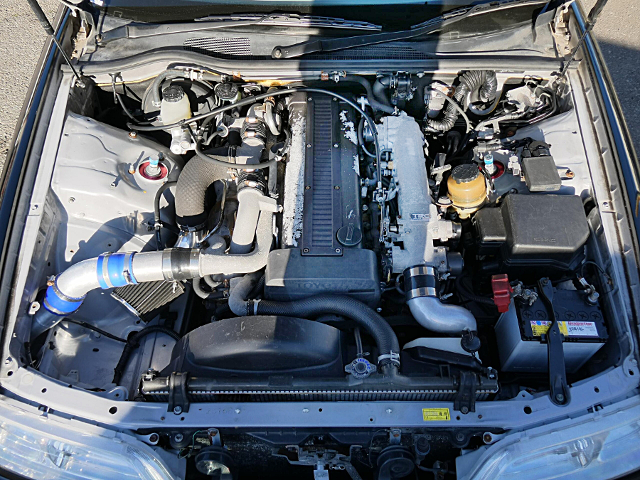 1JZ-GTE 2500cc twin turbo engine.