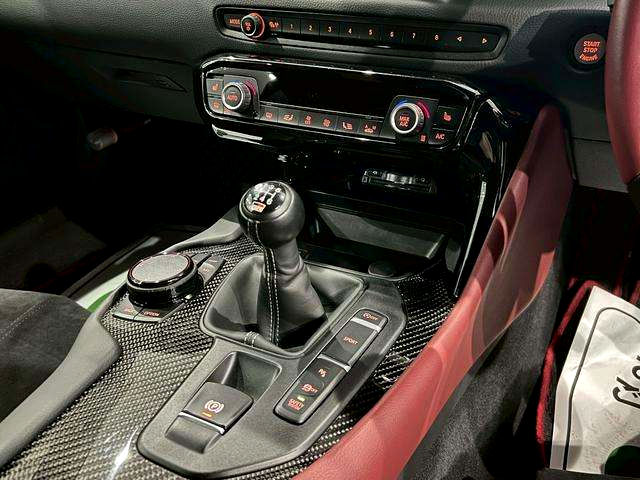 6-Speed manual shift of KUHL RACING 90R-GTWR SPEC-D WIDEBODY DB06 SUPRA RZ.