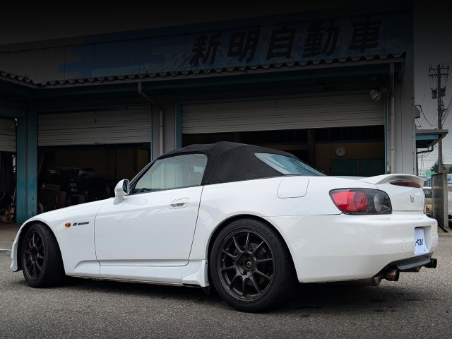Rear exterior of AP1 HONDA S2000.