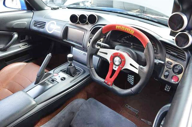 Dashboard of WIDEBODY AP2 S2000.