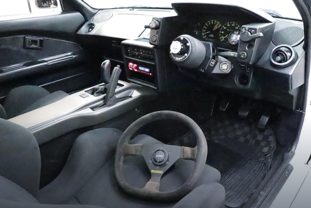 Interior of AW11 TOYOTA MR2 G LIMITED.