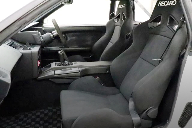 Seats of AW11 TOYOTA MR2 G LIMITED.