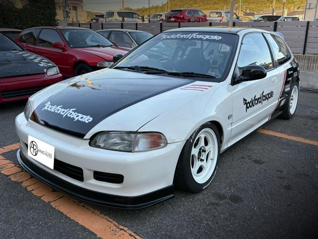 Front exterior of EG HONDA CIVIC.