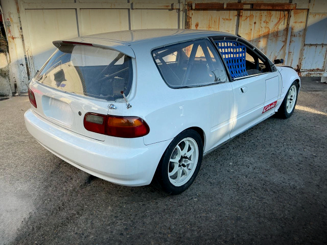 Rear exterior of EG6 CIVIC SiR II.