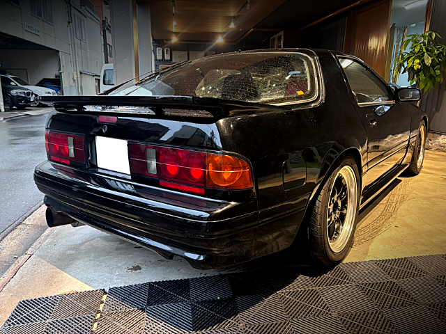Rear exterior of FC3S SAVANNA RX-7 GT-X.