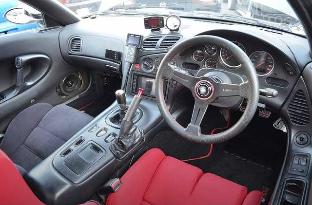 Interior Dashboard of RE AMEMIYA SUPER GREDDY III EVO BODY FD3S RX-7 TYPE-R.