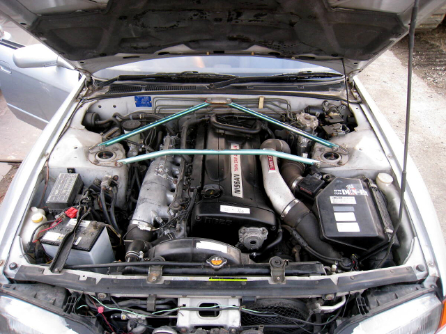 RB26 Twin turbo engine.