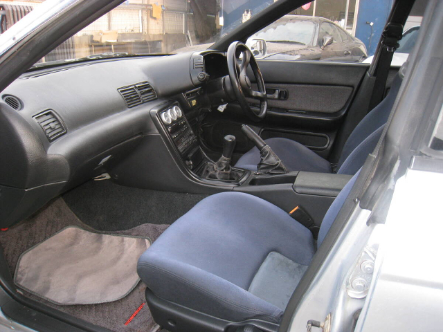 Interior of WIDEBODY HNR32 SKYLINE 4-DOOR.