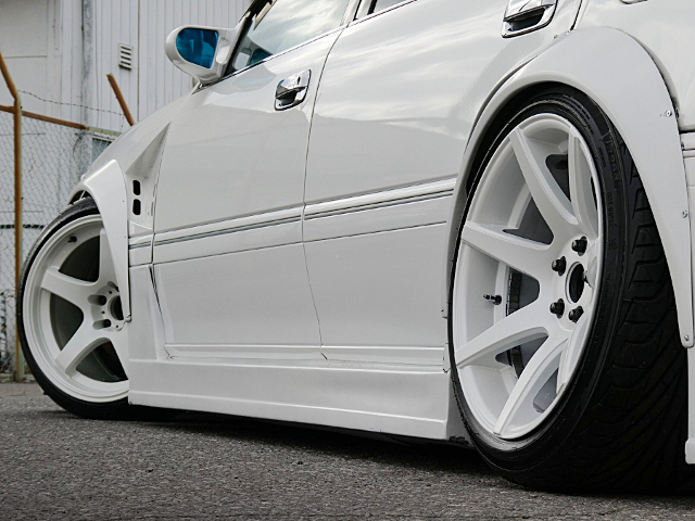 Rear Side exterior of JZS171 CROWN ATHLETE-V.