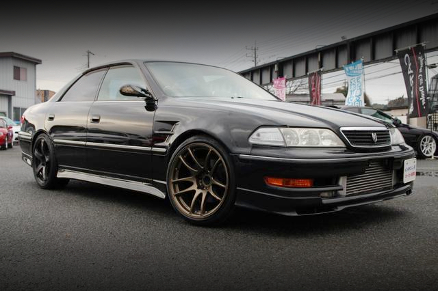 Front exterior of JZX100 MARK II TOURER-V.