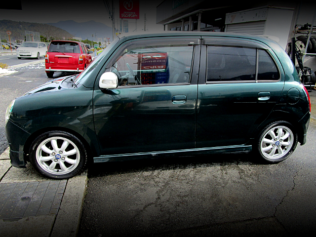 Left side exterior of L650S MIRA GINO.