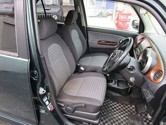 Interior seats of L650S MIRA GINO.