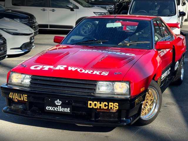 Front exterior of WIDEBODY R30 SKYLINE 2-DOOR.