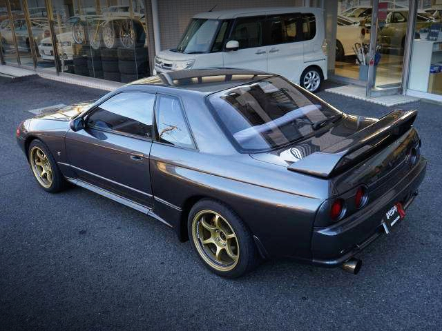Rear exterior of R32 SKYLINE GT-R.