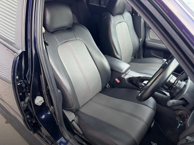 Interior seats of URAS WIDEBODY R34 SKYLINE 4-DOOR.