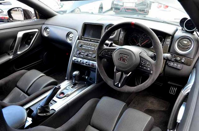 interior of R35 NISSAN GT-R PREMIUM EDITION.