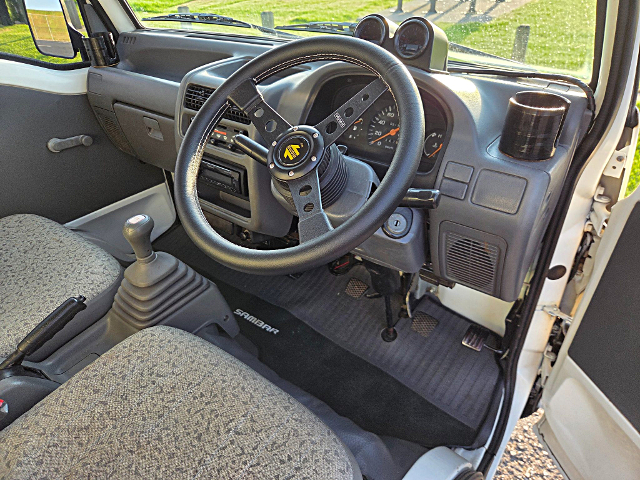 Dashboard of 5th Gen SUBARU SAMBAR.