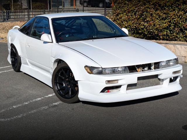 Front exterior of WIDEBODY SILEIGHTY.