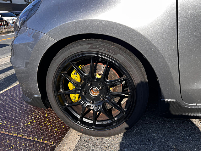 Front 6-POT Caliper upgrade of 220HP ZC33S SUZUKI SWIFT SPORT.