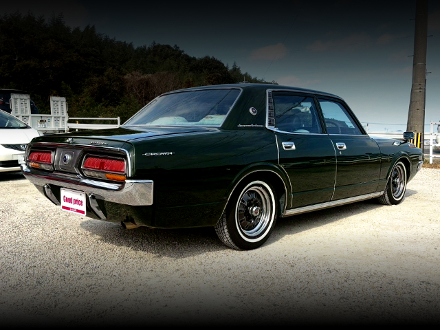 Rear exterior of 4th Gen TOYOTA CROWN SUPER SALOON.