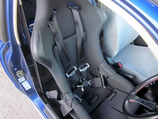 Driver side bucket seat of 5th Gen SUZUKI ALTO Lepo.