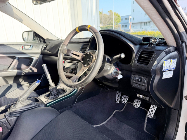 Interior of Battle Works WIDEBODY BP5 LEGACY TOURING WAGON 2.0GT SPEC B.