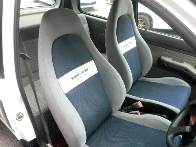 SUZUKI SPORT seats