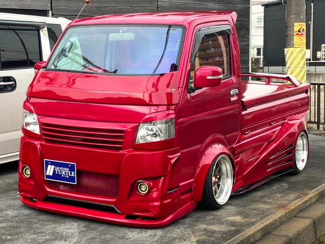 Front exterior of WIDEBODY 11th Gen SUZUKI CARRY TRUCK.