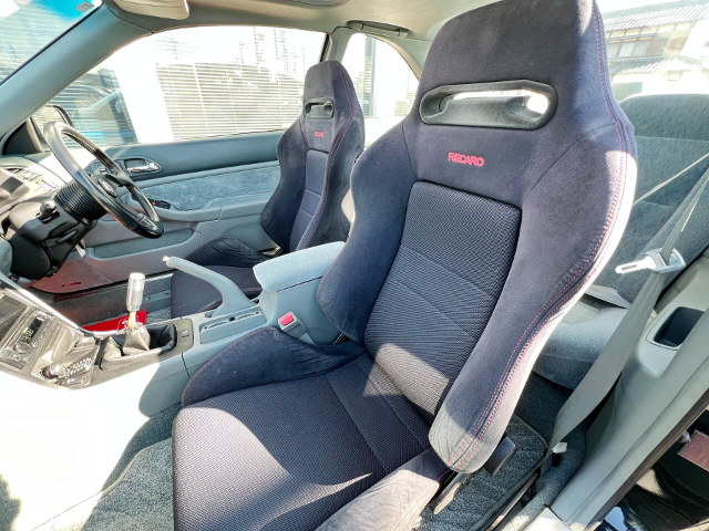Interior seats of CD8 ACCORD COUPE SiR.