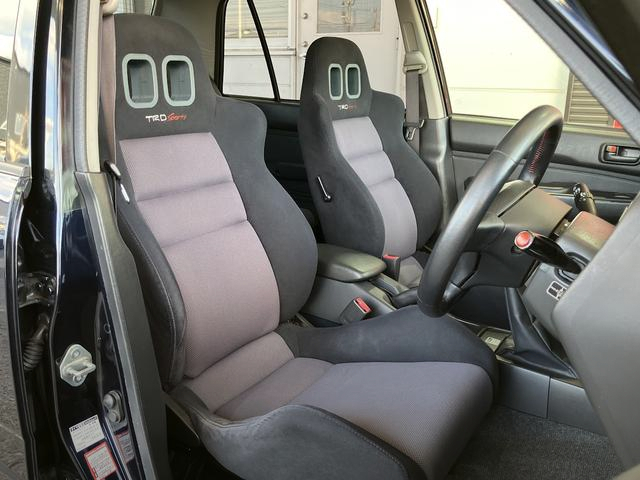 TRD seats of COMFORT GT-Z SUPERCHARGER.