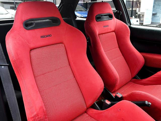 RECARO seats.