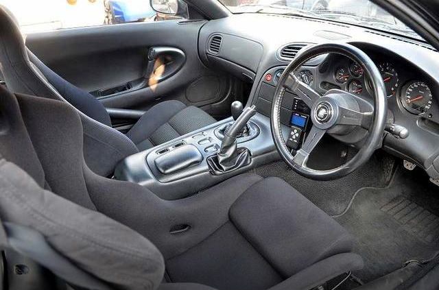 Interior Dashboard of FD3S MAZDA RX-7 TYPE R II BATHURST.