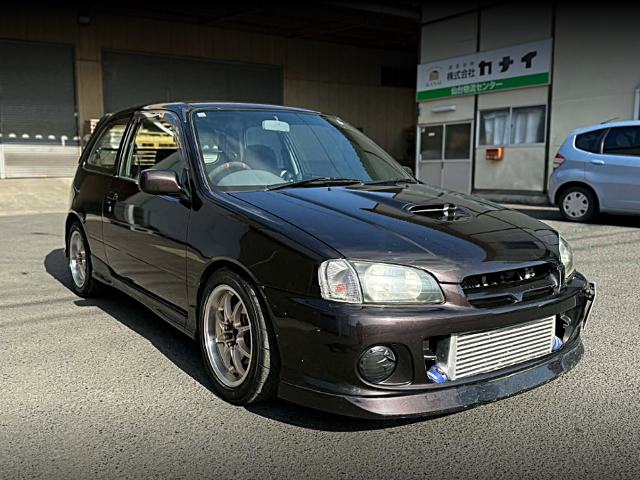 Front exterior of EP91 STARLET GLANZA V.