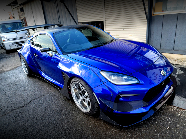 Front exterior of HKS WIDEBODY ZN8 TOYOTA GR86 RZ.