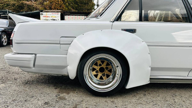 Rear Work Wide fender.