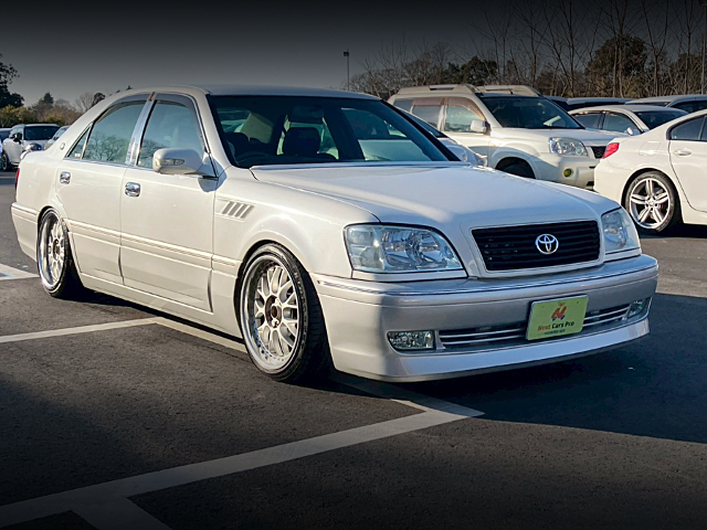 Front exterior of JZS171 CROWN ATHLETE V.